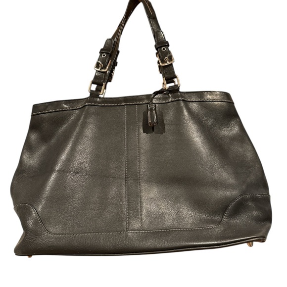 Coach Handbags - Coach Vintage Hampton Carryall XL tote in black leather w/silver-toned hardware